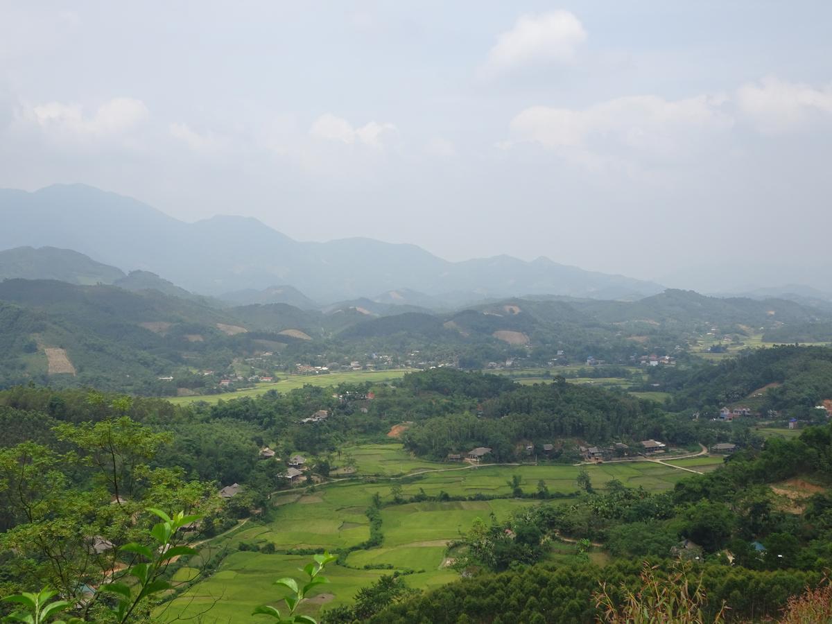 Thac Ba Family Homestay Ho To Exterior photo
